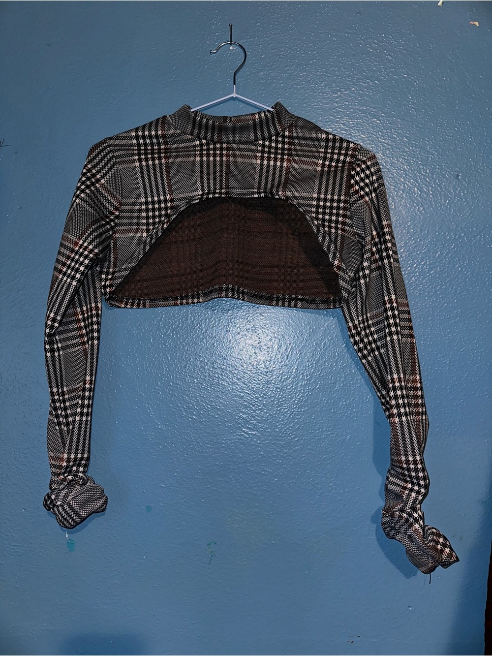 Plaid Cropped Long-Sleeve Top - Black/Grey/Brown